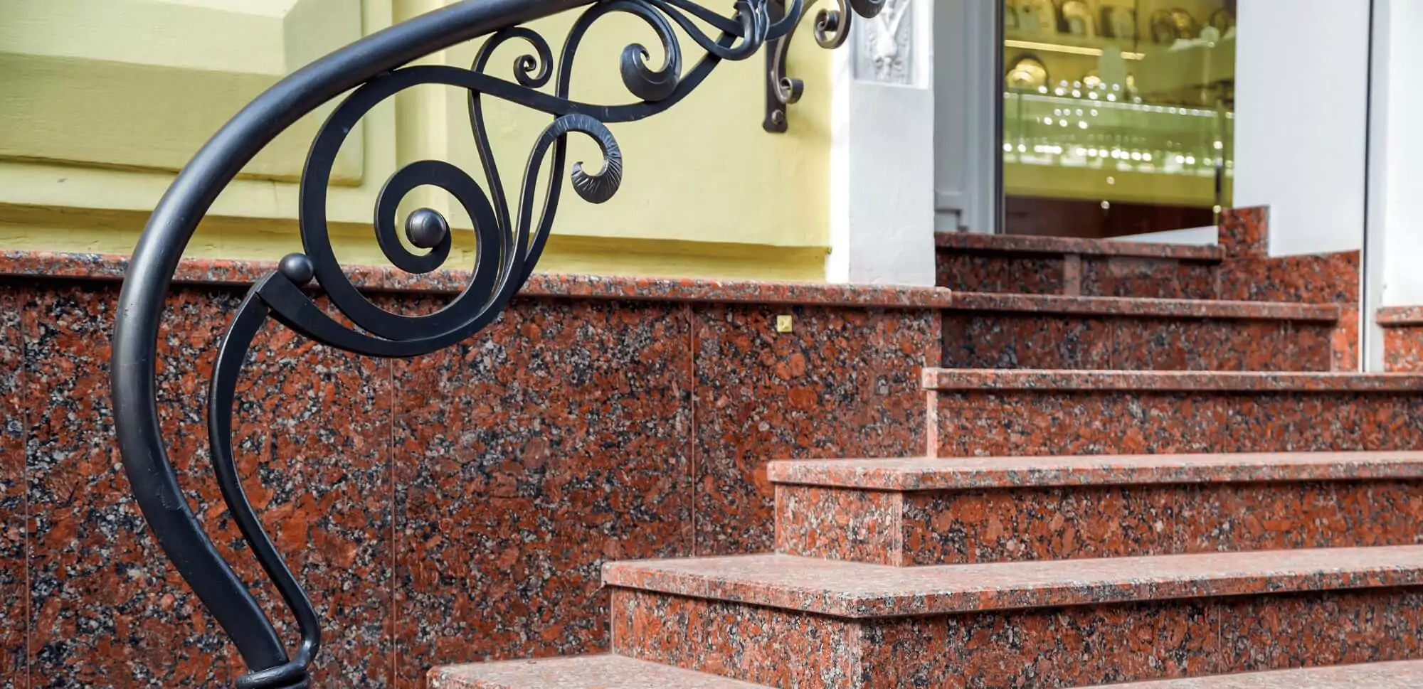 Treppe aus Naturstein Fließen im Außenbereich